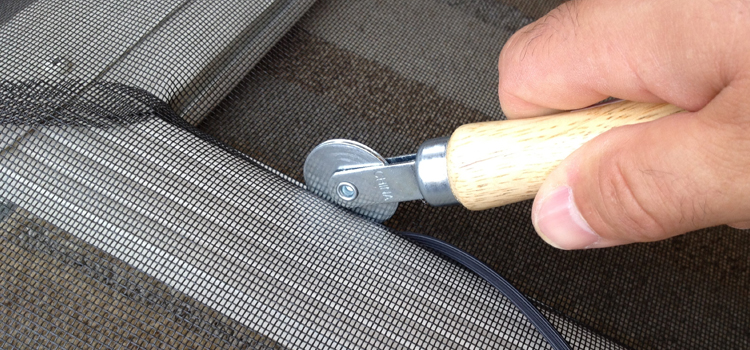 metal screen door repair in Westmont